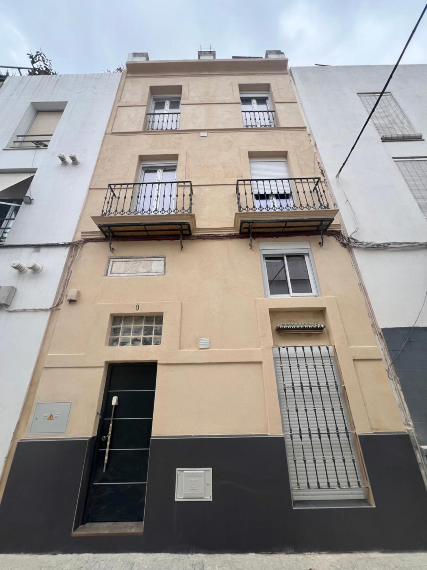 Estudios En Alameda De Hercules Sevilla — Photos 1